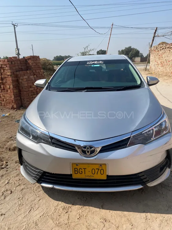 Toyota Corolla 2016 for Sale in Karachi Image-1