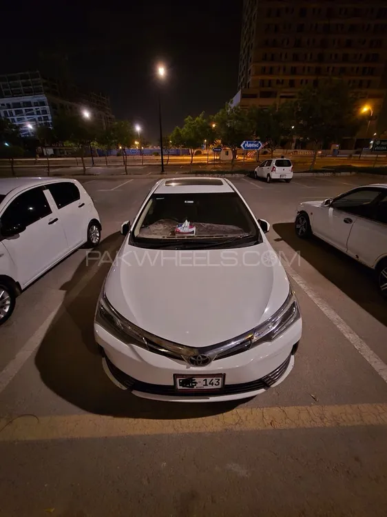 Toyota Corolla 2018 for Sale in Karachi Image-1