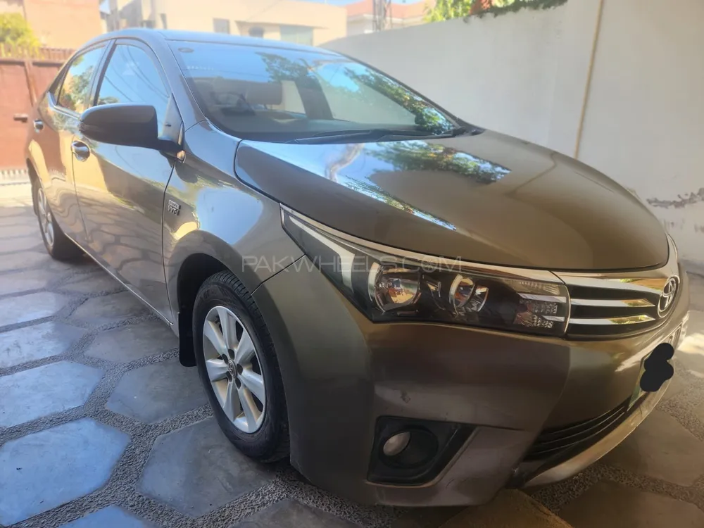 Toyota Corolla 2014 for Sale in Lahore Image-1