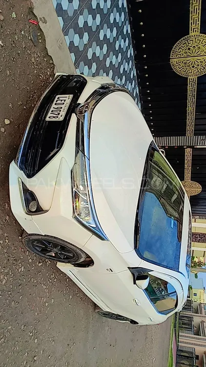 Toyota Corolla 2015 for Sale in Sialkot Image-1