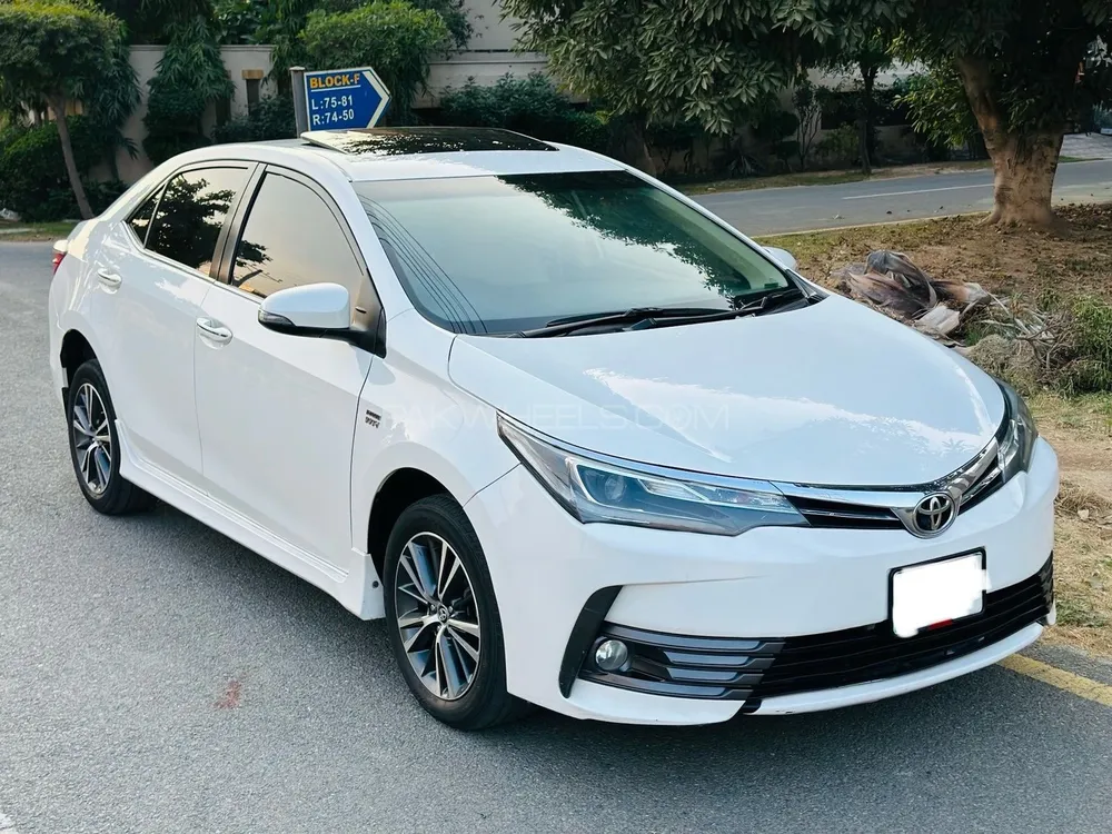 Toyota Corolla 2019 for Sale in Faisalabad Image-1