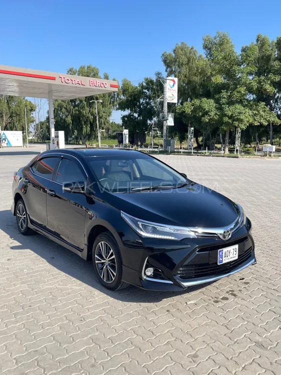 Toyota Corolla 2021 for Sale in Islamabad Image-1