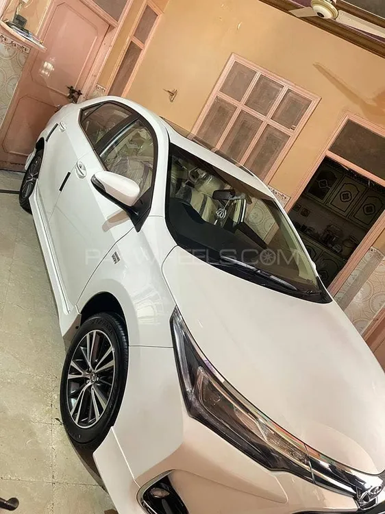 Toyota Corolla 2021 for Sale in Faisalabad Image-1