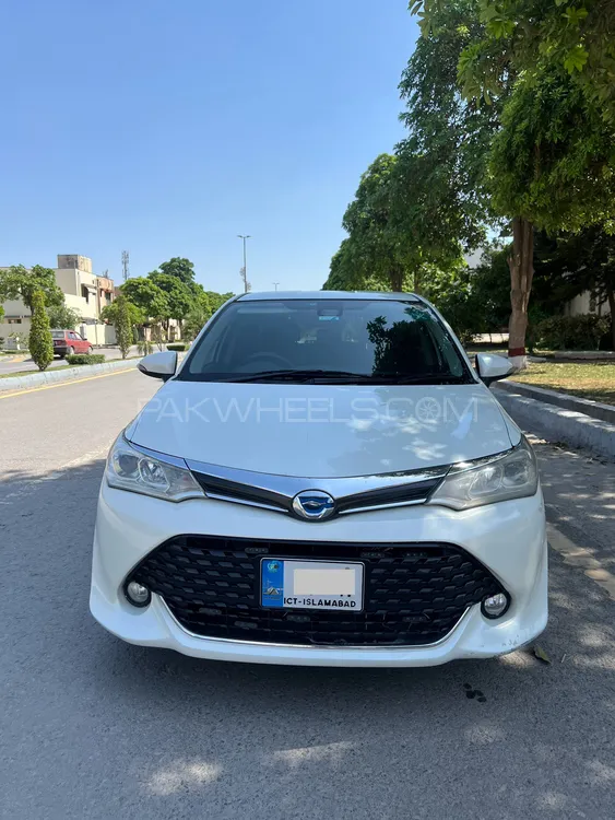 Toyota Corolla Fielder 2015 for Sale in Rawalpindi Image-1