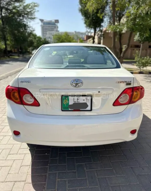 Toyota Corolla 2011 for Sale in Peshawar Image-1