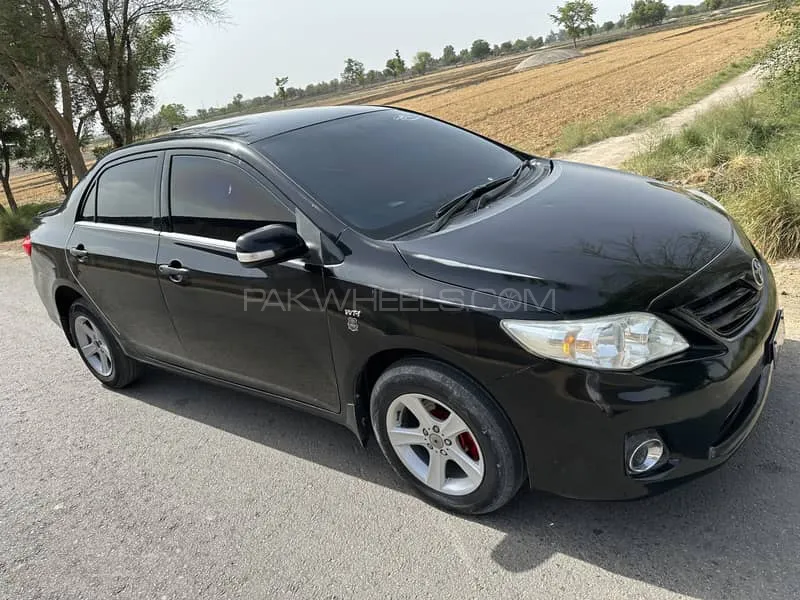 Toyota Corolla 2013 for Sale in Qazi ahmed Image-1