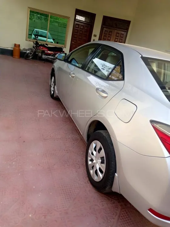 Toyota Corolla 2017 for Sale in Sargodha Image-1