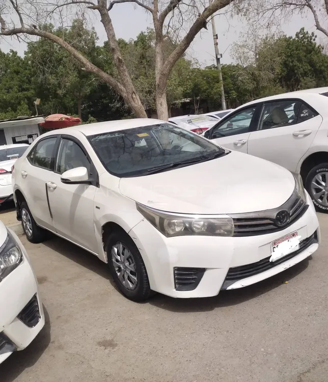 Toyota Corolla 2015 for Sale in Karachi Image-1