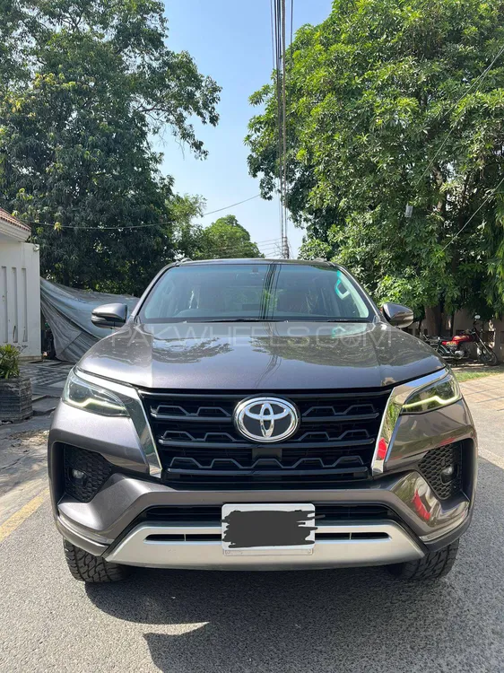 Toyota Fortuner 2021 for Sale in Lahore Image-1