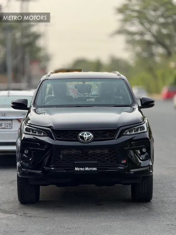 Toyota Fortuner 2025 for Sale in Lahore Image-1
