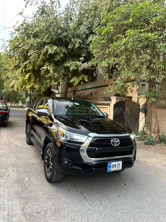 Toyota Hilux 2021 for Sale in Lahore Image-1