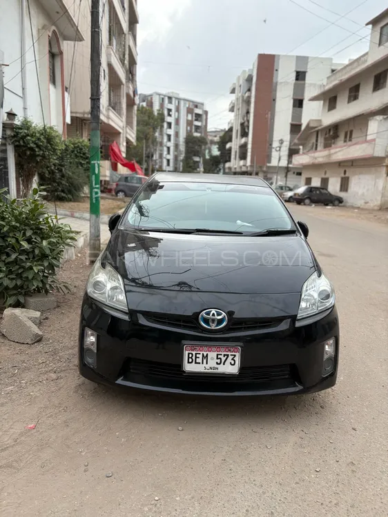 Toyota Prius 2011 for Sale in Karachi Image-1