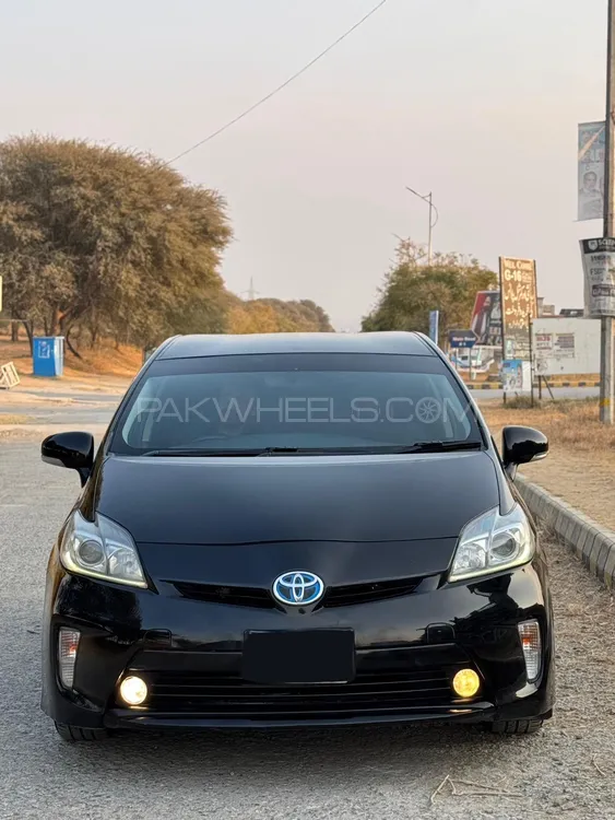 Toyota Prius 2013 for Sale in Islamabad Image-1