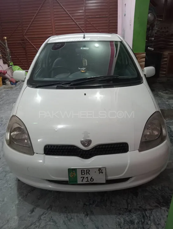 Toyota Vitz 1999 for Sale in Jampur Image-1