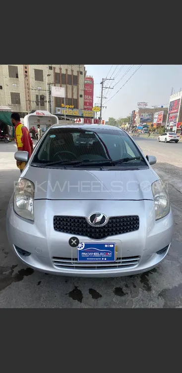 Toyota Vitz 2005 for Sale in Faisalabad Image-1