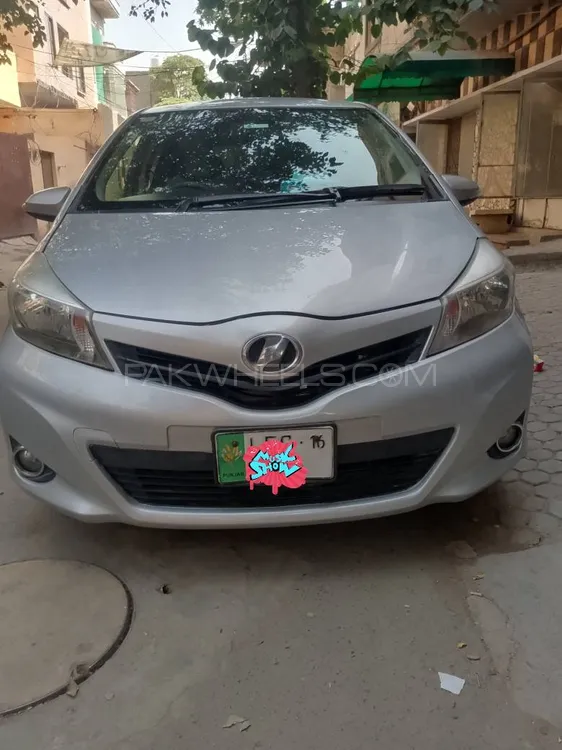 Toyota Vitz 2012 for Sale in Lahore Image-1