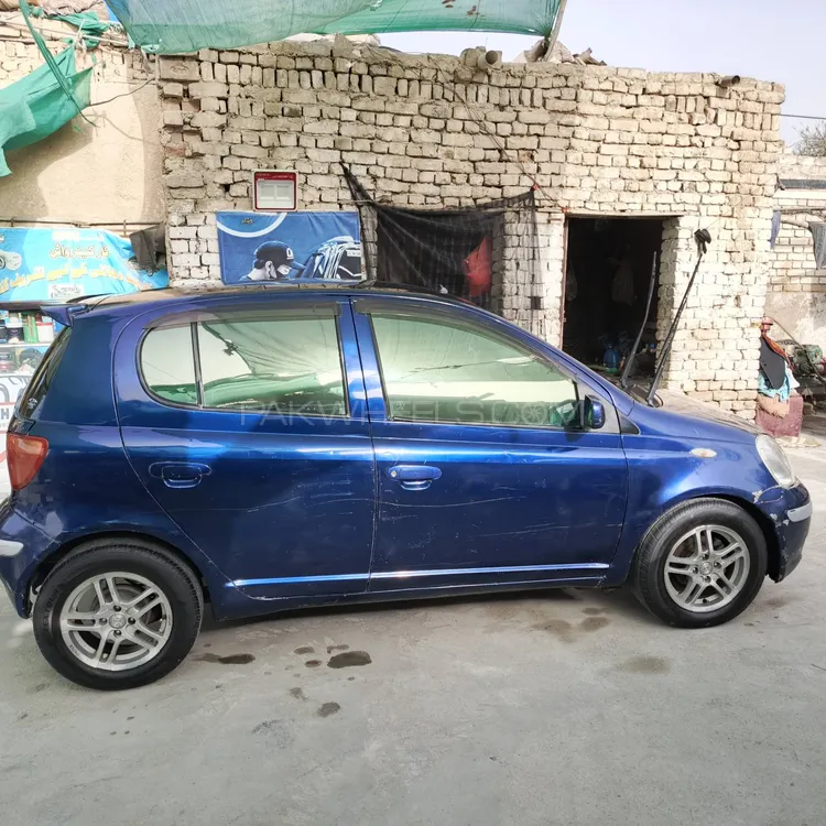 Toyota Vitz 2002 for Sale in Quetta Image-1