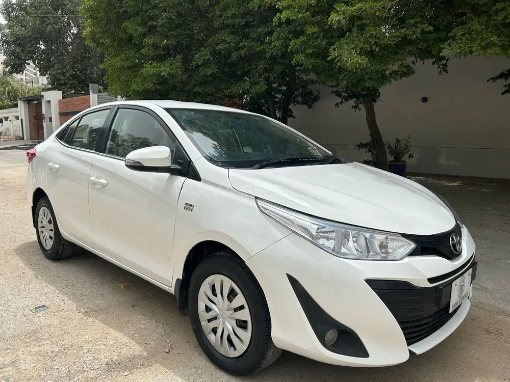 Toyota Yaris Sedan 2020 for Sale in Karachi Image-1