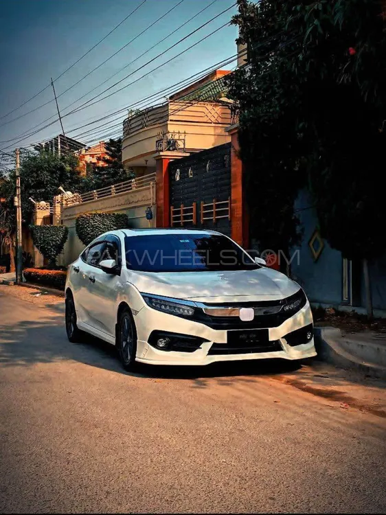 Honda Civic 2020 for Sale in Peshawar Image-1