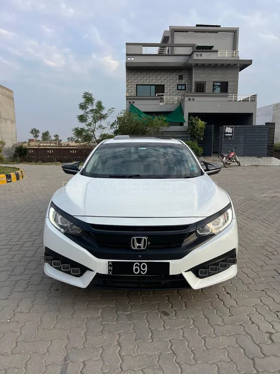 Honda Civic 2018 for Sale in Sialkot Image-1