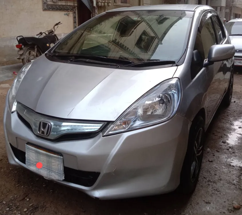Honda Fit 2011 for Sale in Karachi Image-1