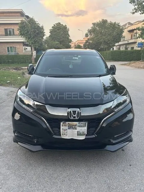 Honda Vezel 2017 for Sale in Islamabad Image-1