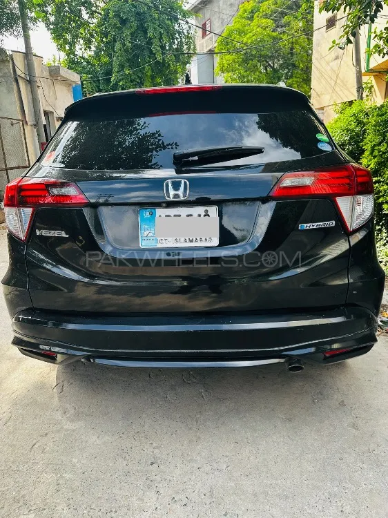 Honda Vezel 2014 for Sale in Islamabad Image-1