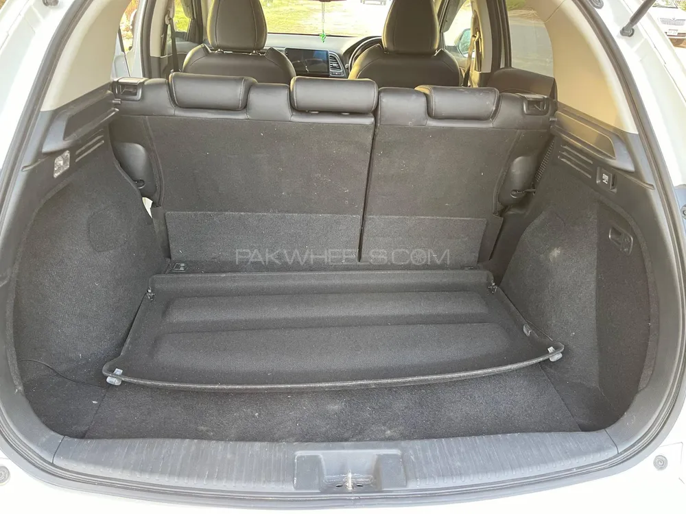 Honda Vezel 2019 for Sale in Islamabad Image-1