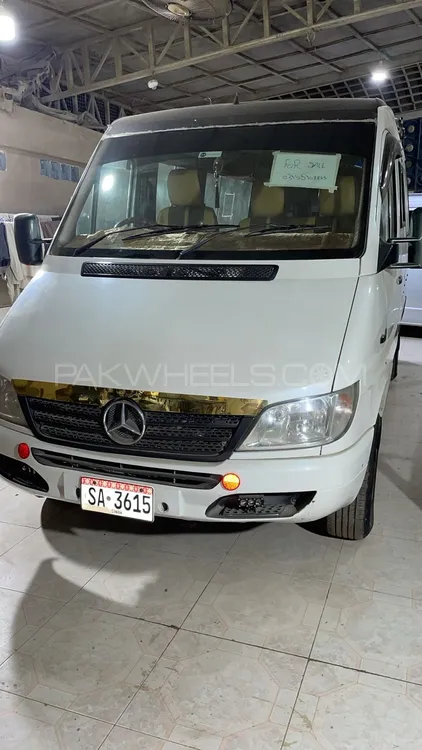 Mercedes Benz Sprinter 2006 for Sale in Karachi Image-1