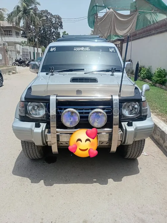 Mitsubishi Pajero 1992 for Sale in Karachi Image-1