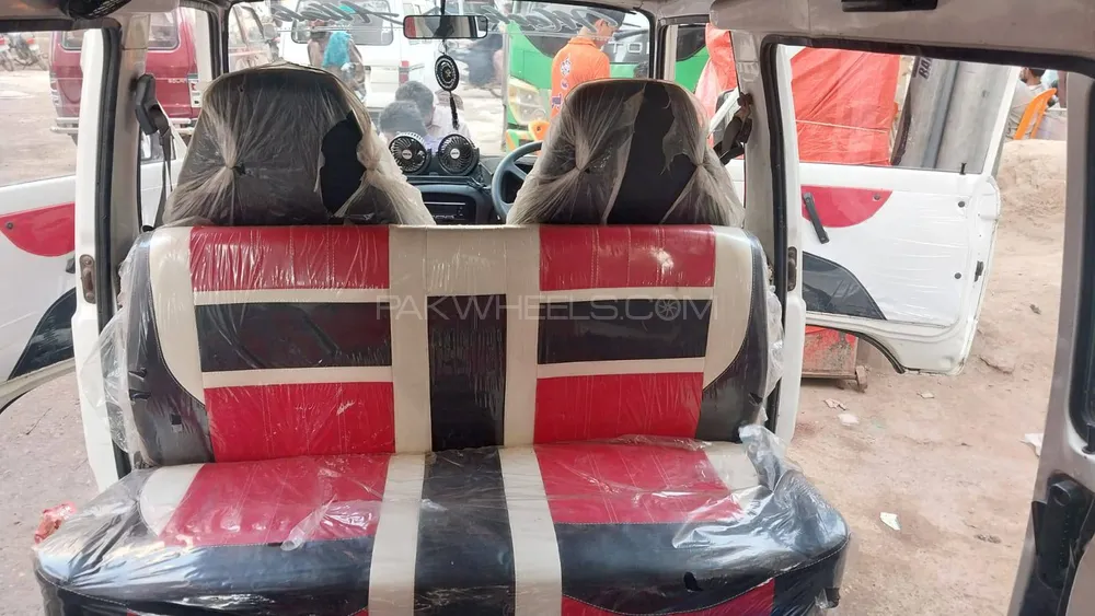 Suzuki Bolan 2012 for Sale in Karachi Image-1