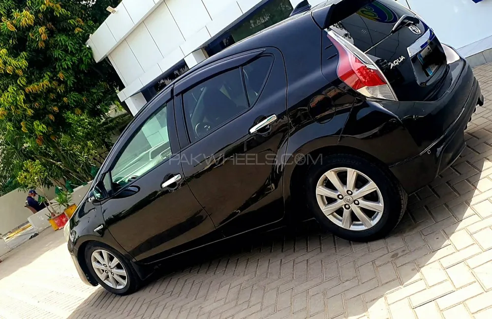Toyota Aqua 2015 for Sale in Lahore Image-1