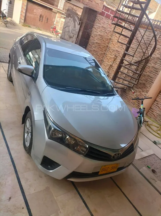 Toyota Corolla 2016 for Sale in Karachi Image-1