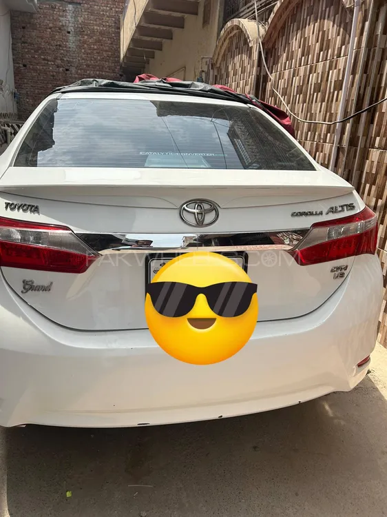 Toyota Corolla 2017 for Sale in Faisalabad Image-1