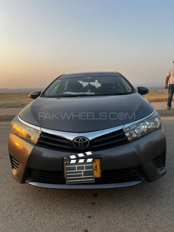 Toyota Corolla 2017 for Sale in Karachi Image-1