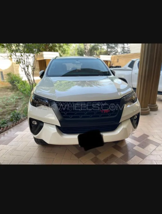 Toyota Fortuner 2017 for Sale in Islamabad Image-1