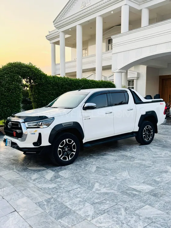 Toyota Hilux 2021 for Sale in Gujrat Image-1