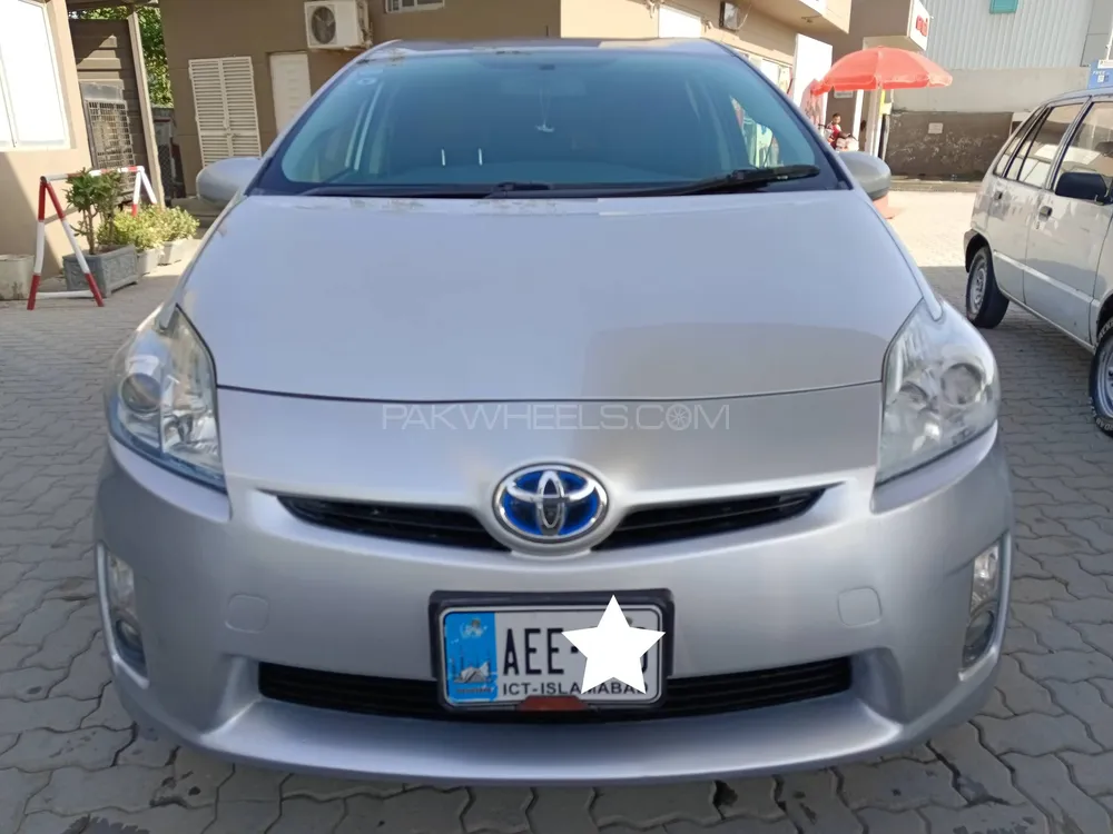 Toyota Prius 2010 for Sale in Islamabad Image-1