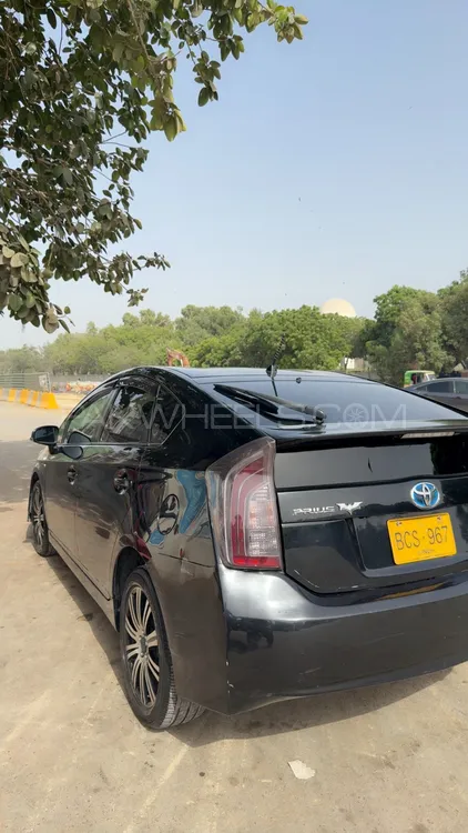 Toyota Prius 2011 for Sale in Karachi Image-1