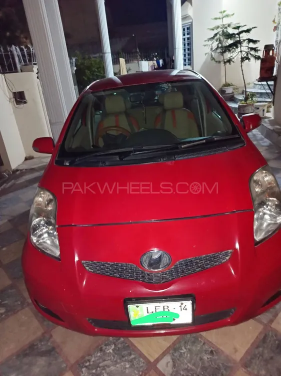 Toyota Vitz 2010 for Sale in Dina Image-1
