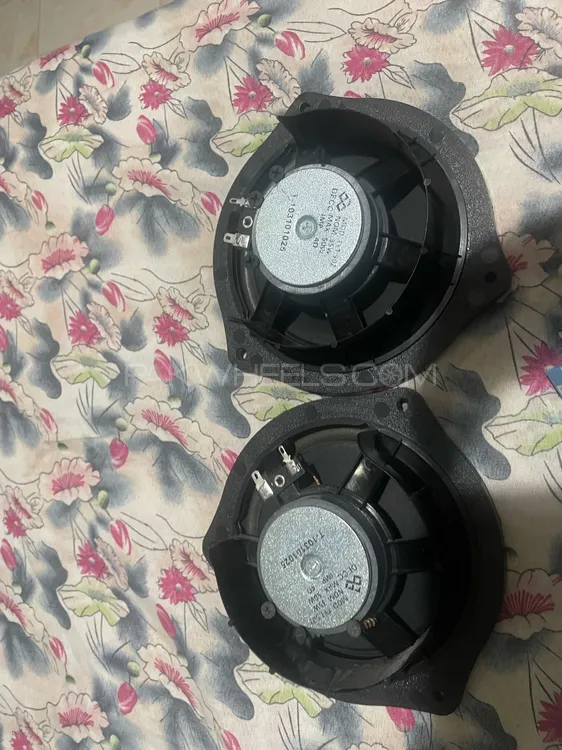 Android panel and two door speakers  Image-1