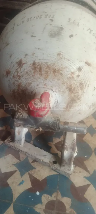CNG cylinder Image-1