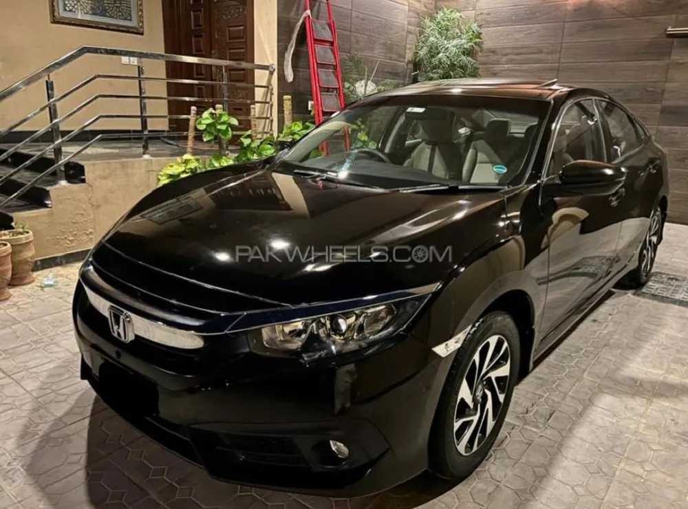 Honda Civic 2017 for Sale in Karachi Image-1
