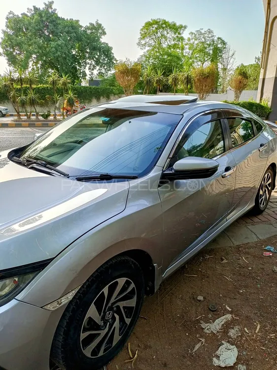 Honda Civic 2018 for Sale in Islamabad Image-1