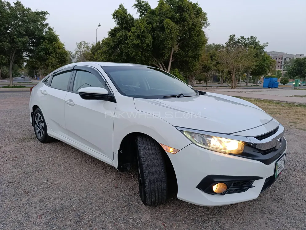 Honda Civic 2018 for Sale in Lahore Image-1