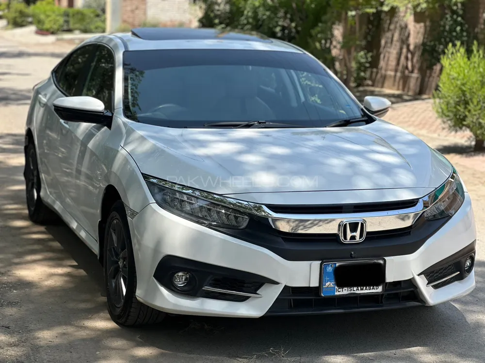Honda Civic 2021 for Sale in Peshawar Image-1