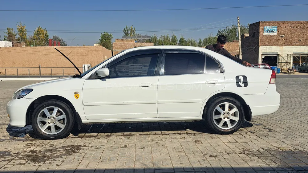 Honda Civic 2004 for Sale in Peshawar Image-1
