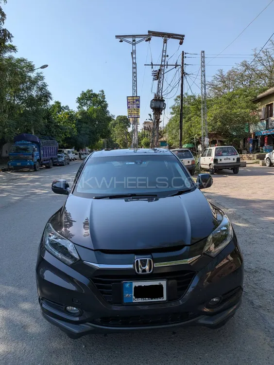 Honda Vezel 2014 for Sale in Islamabad Image-1