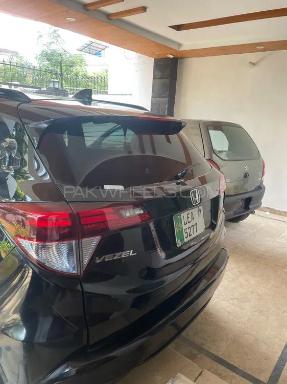 Honda Vezel 2014 for Sale in Lahore Image-1