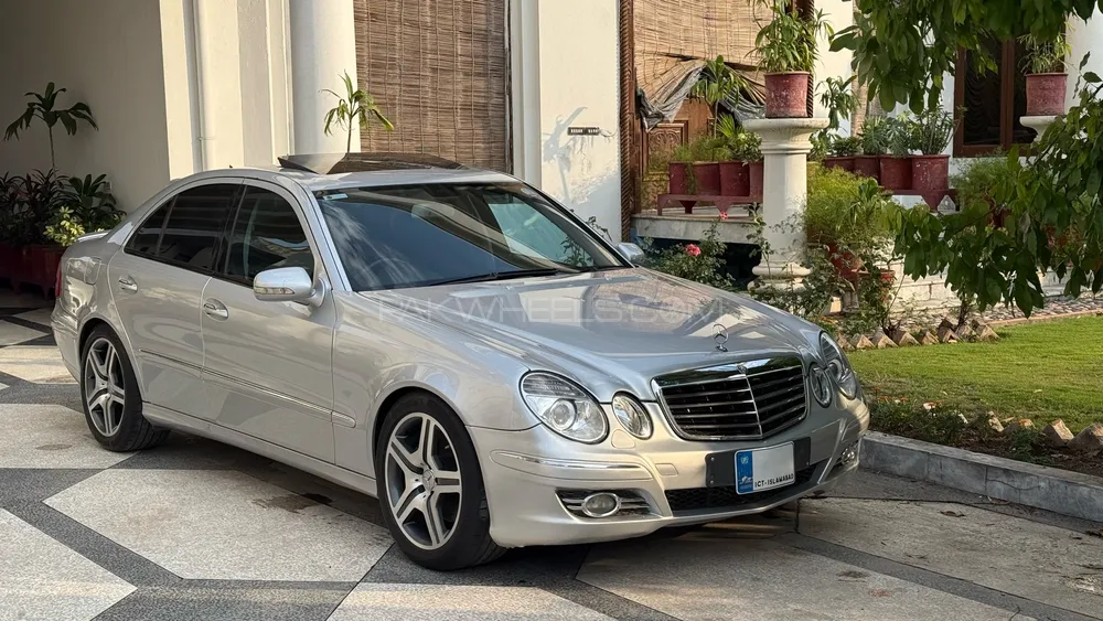 Mercedes Benz E Class 2007 for Sale in Islamabad Image-1